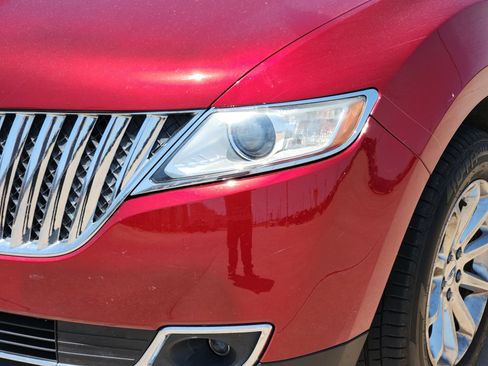 Used 2013 Lincoln MKX AWD image 11