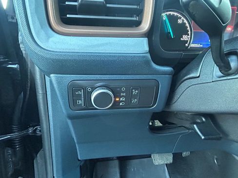 Used 2022 Ford Maverick Lariat image 19