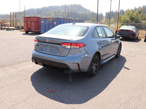 Certified 2026 Toyota Corolla SE w/ SE Package FWD image 5
