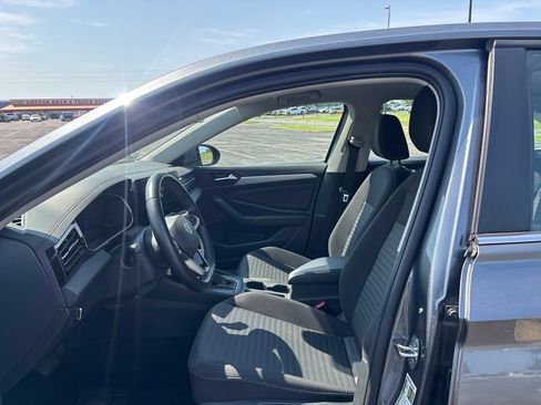 Used 2025 Volkswagen Jetta S FWD image 10