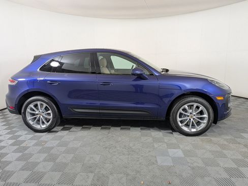 Used 2026 Porsche Macan AWD/4WD image 9