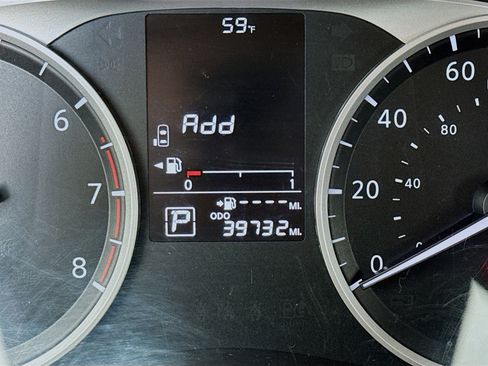 Used 2024 Nissan Versa S w/ Trunk Package image 8