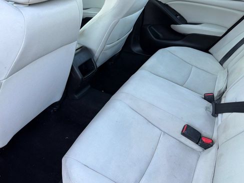 Used 2018 Honda Accord LX image 11