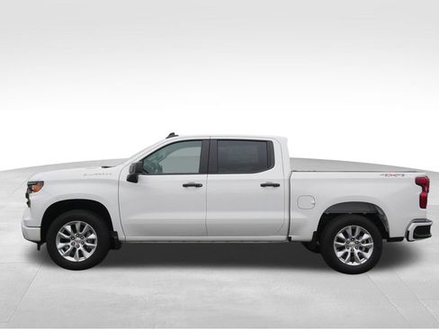 New 2026 Chevrolet Silverado 1500 Custom image 2