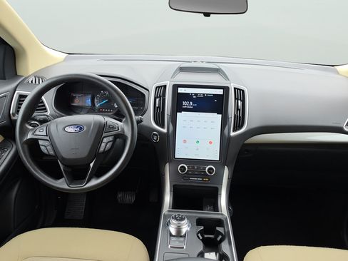 Used 2023 Ford Edge SE AWD/4WD image 9