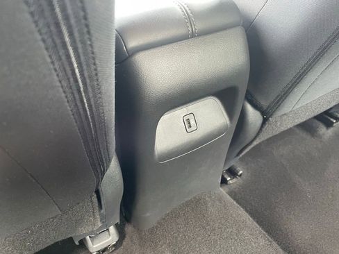 Used 2025 Nissan Sentra SV FWD image 17
