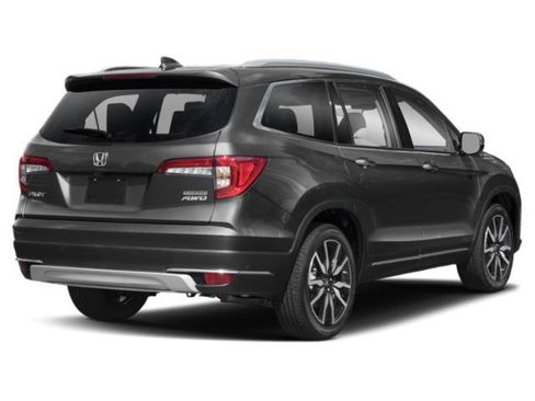 Used 2019 Honda Pilot Touring image 2