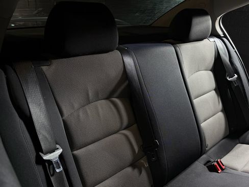 Used 2016 Chevrolet Cruze L FWD image 19