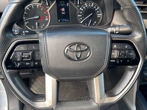 Used 2022 Toyota Tundra SR5 image 4