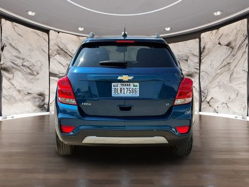 Used 2019 Chevrolet Trax LT w/ LT Convenience Package FWD image 5