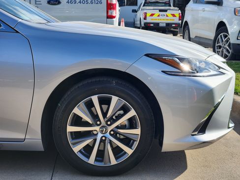 Used 2020 Lexus ES 350 w/ Premium Package image 9