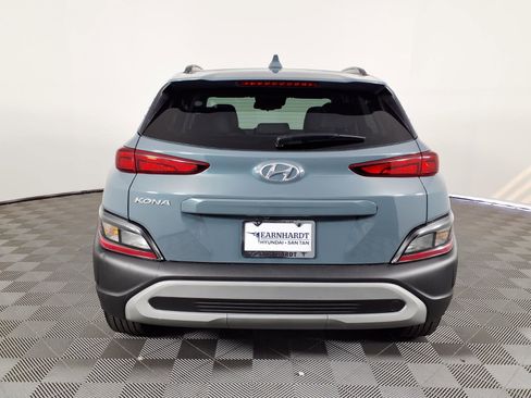 Certified 2022 Hyundai Kona SEL FWD image 5