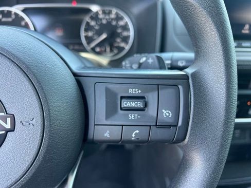 Used 2024 Nissan Rogue S FWD image 13