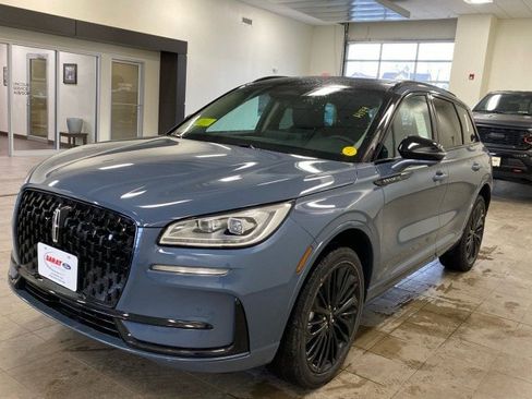 New 2025 Lincoln Corsair Reserve w/ Jet Appearance Package image 4