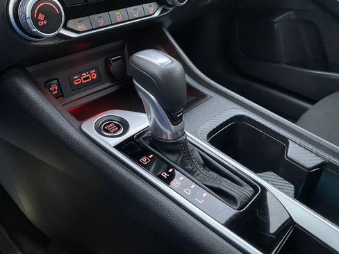 Used 2025 Nissan Sentra SV image 24