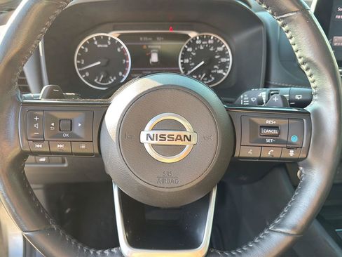 Used 2021 Nissan Rogue SV w/ Premium Package FWD image 21