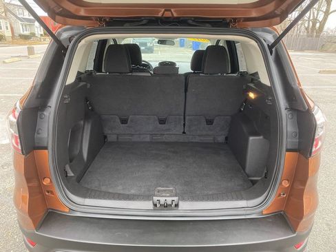 Used 2017 Ford Escape SE image 25