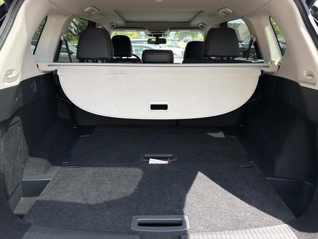 Used 2023 Nissan Rogue SL w/ SL Premium Package FWD image 12