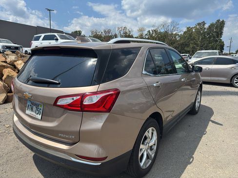 Used 2019 Chevrolet Equinox Premier FWD image 5