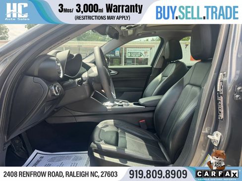 Used 2021 Alfa Romeo Giulia Ti AWD/4WD image 13
