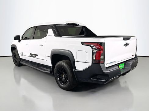 Used 2026 Chevrolet Silverado EV LT AWD/4WD image 7