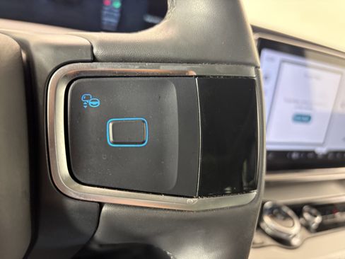 Used 2025 Ford Expedition Max Active AWD/4WD image 16