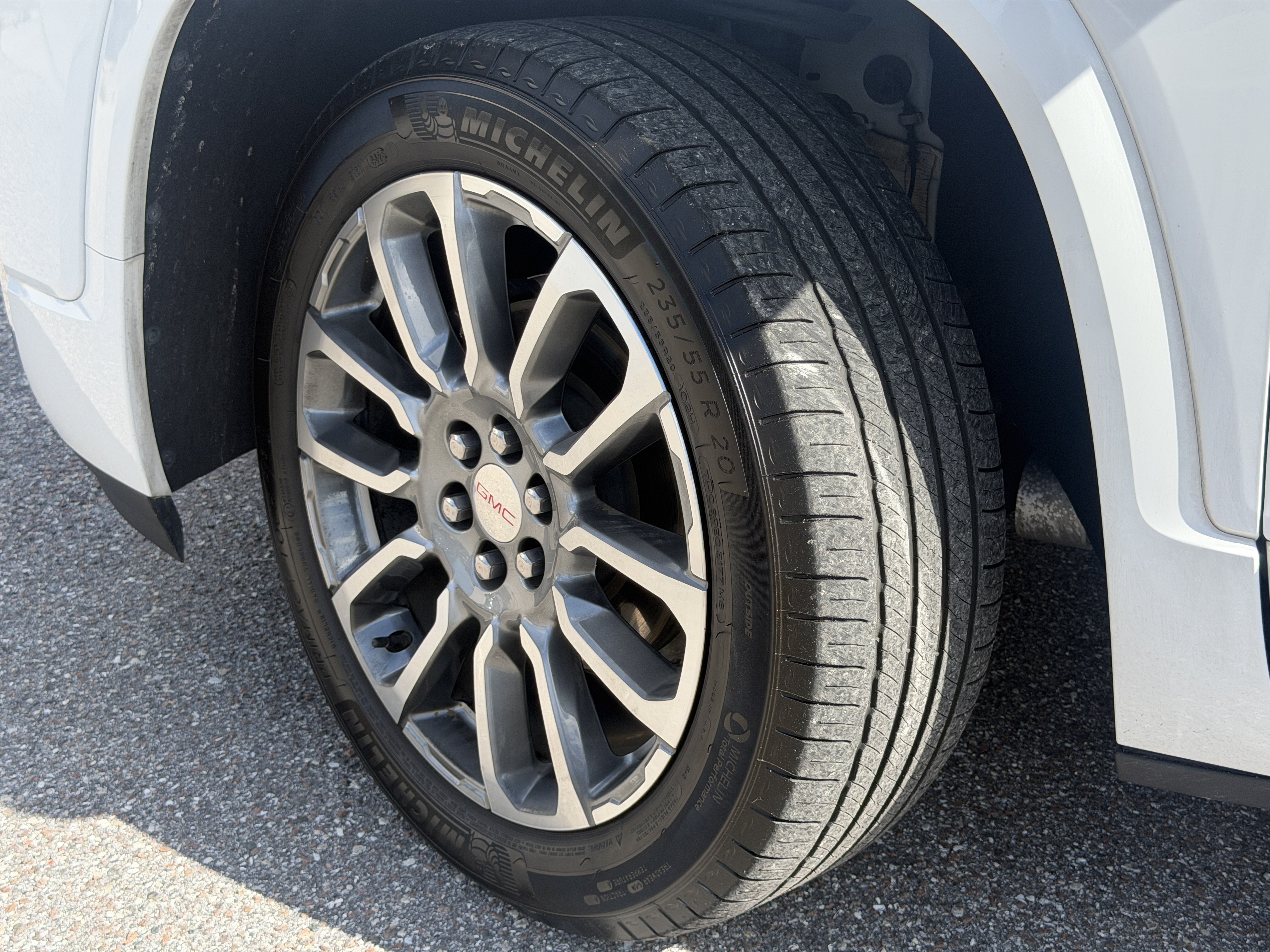 Certified 2023 GMC Acadia Denali w/ Trailering Package FWD image 37