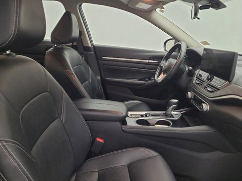 Used 2023 Nissan Altima 2.5 SL FWD image 21