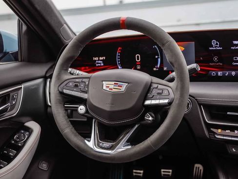 Used 2025 Cadillac CT5 V Blackwing w/ LPO, Red Accent Package RWD image 18