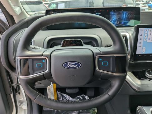 New 2027 Ford Expedition Max Platinum w/ Driver's Package AWD/4WD image 27