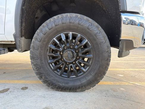 Used 2022 Chevrolet Silverado 2500 LTZ w/ LTZ Plus Package AWD/4WD image 29