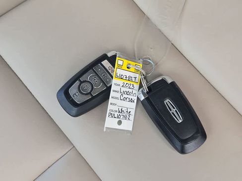 Used 2023 Lincoln Corsair FWD image 35