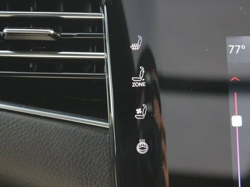 Used 2024 Jeep Wagoneer 4WD w/ Premium Group I image 8