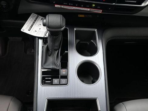New 2026 Toyota Sienna XLE FWD image 9