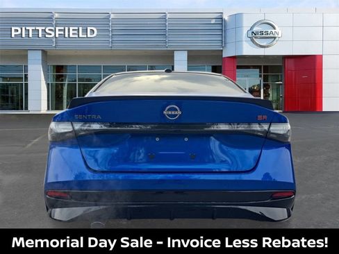 New 2026 Nissan Sentra SR w/ SR Premium Package FWD image 4