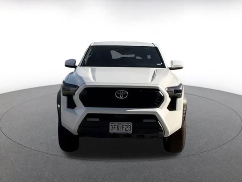 Used 2025 Toyota Tacoma TRD Off-Road image 16