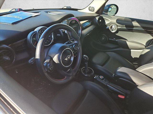 Used 2019 MINI Cooper S w/ Premium Package FWD image 10