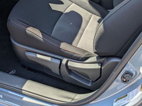 New 2025 Nissan Sentra SR w/ Midnight Edition image 4