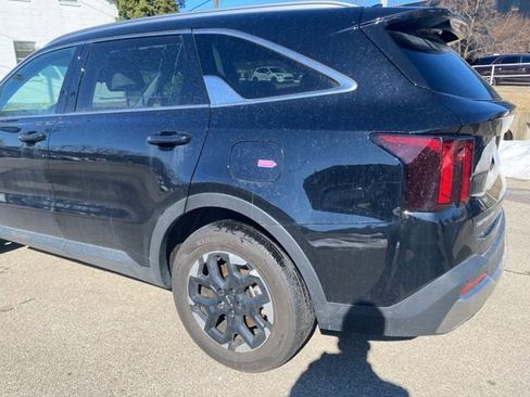 New 2025 Kia Sorento S image 35