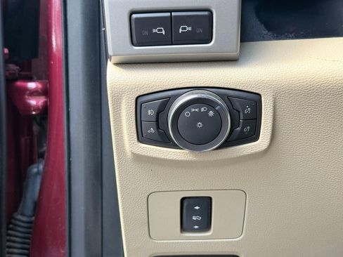 Used 2018 Ford F350 Lariat w/ Chrome Package AWD/4WD image 38