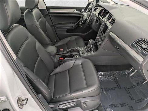 Used 2016 Volkswagen Golf SE w/ Lighting Package FWD image 20