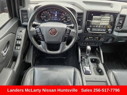 Used 2022 Nissan Frontier PRO-4X w/ Pro-4X Premium Package AWD/4WD image 15