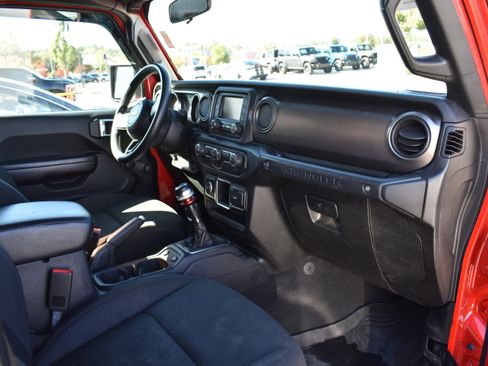 Used 2020 Jeep Wrangler Sport image 25