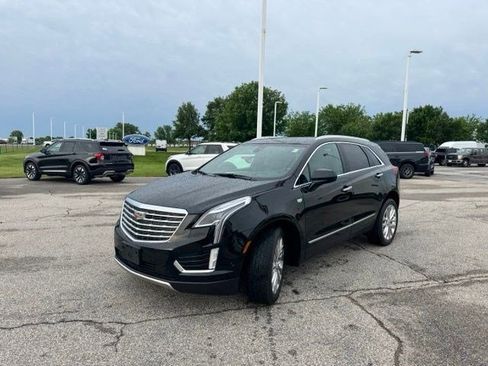 Used 2019 Cadillac XT5 Platinum AWD/4WD image 7