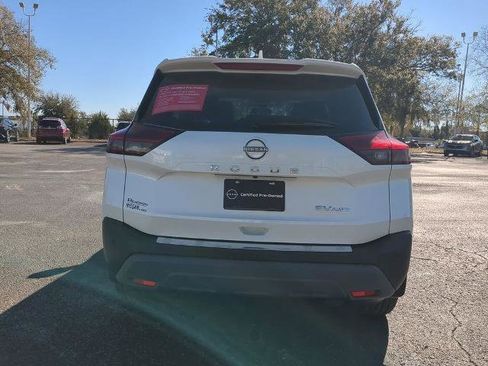 Certified 2022 Nissan Rogue SV w/ SV Premium Package image 5