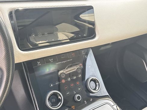 Used 2020 Land Rover Range Rover Velar S image 24