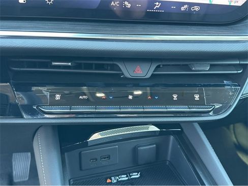 New 2025 Buick Envision Preferred image 24