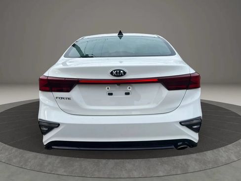Used 2019 Kia Forte LXS FWD image 6