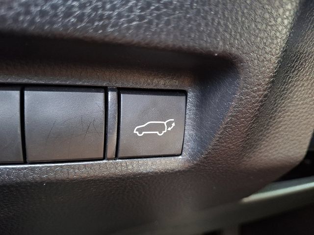 Certified 2022 Toyota RAV4 XLE w/ Convenience Package AWD/4WD image 26