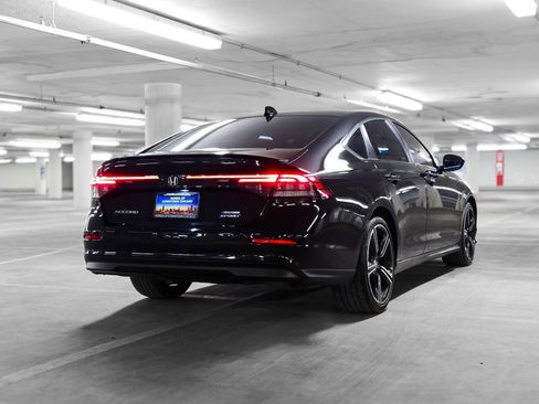 Used 2024 Honda Accord Sport image 6